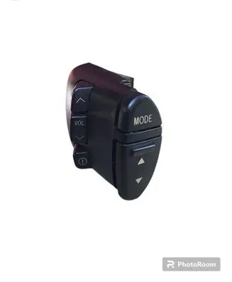 Steering wheel buttons/switches