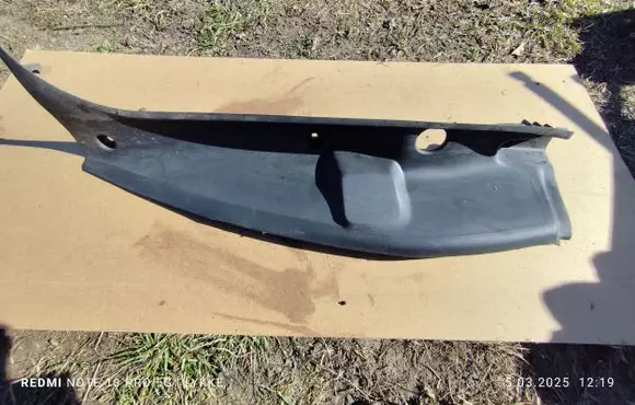 Renault Espace IV Rear/tail light trim molding 8200094122