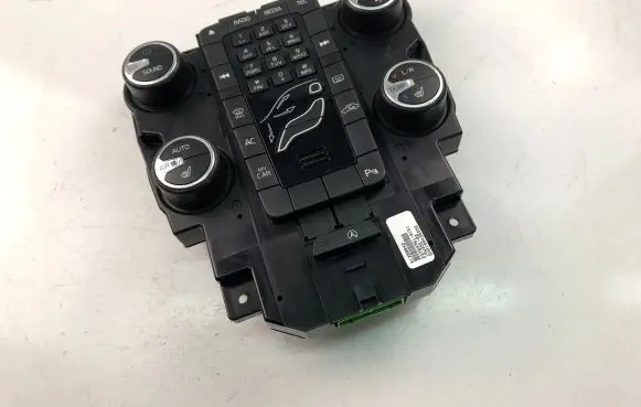 Volvo V40 Climate control unit 31398642