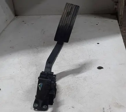 Alfa Romeo 159 Accelerator throttle pedal 60695129