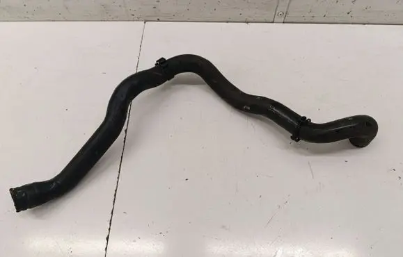 Mercedes-Benz GLA W156 Engine coolant pipe/hose