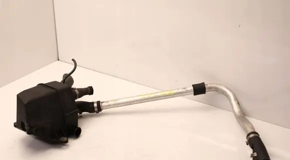 Volvo S60 Oil breather separator 8692211