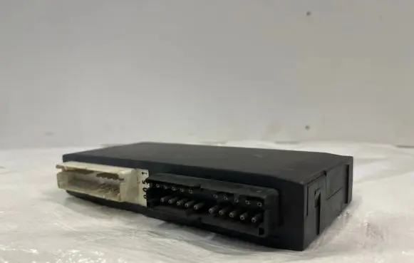 BMW 5 E34 Comfort/convenience module 61351379741