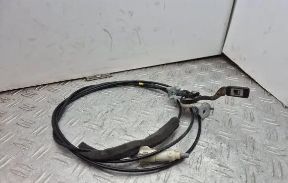 Toyota RAV 4 (XA20) Fuel cap flap release cable 