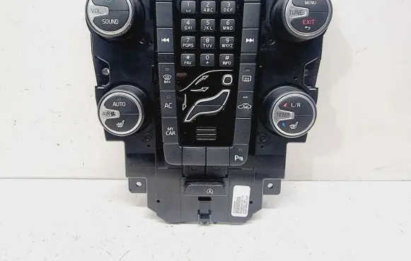 Volvo V40 Climate control unit 31346948