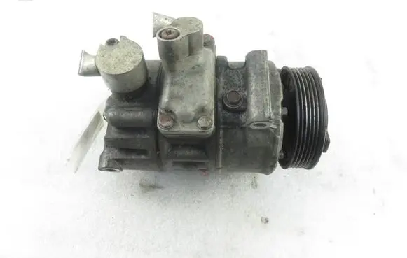 Volkswagen Golf V Air conditioning (A/C) compressor (pump) 1K0820859F