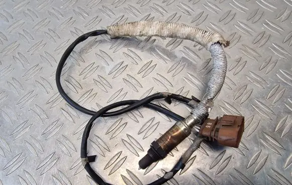 Audi A4 S4 B6 8E 8H Lambda probe sensor 021906265AC