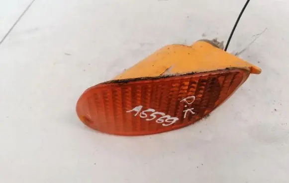 Ford Focus Front indicator light XS4X13369A XS4X-13369-A