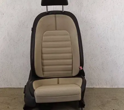Volkswagen PASSAT CC Front passenger seat 