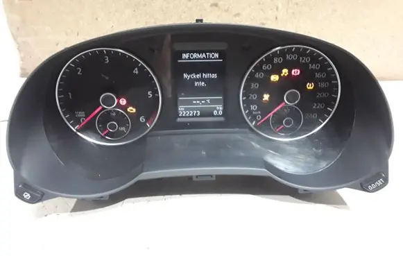 Volkswagen Sharan Speedometer (instrument cluster) 7N0920870E