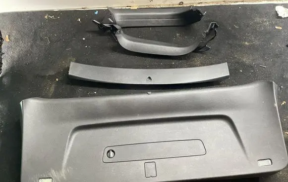 Audi SQ7 Tailgate/boot lid cover trim 4M0861325B