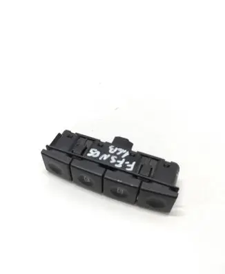 Ford Fusion Windscreen/window heater switch 2S6T18K574AC