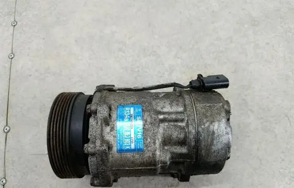 Audi TT Mk1 Air conditioning (A/C) compressor (pump) 1J0820803K