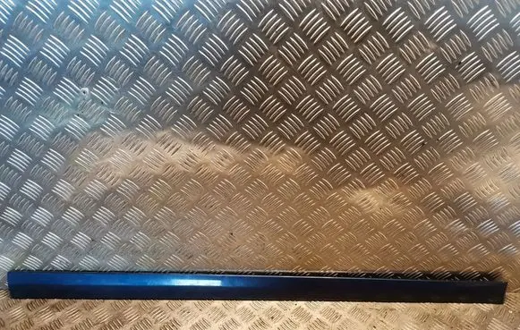 Mercedes-Benz C W203 Front door trim (molding) A2036902262 2036902262