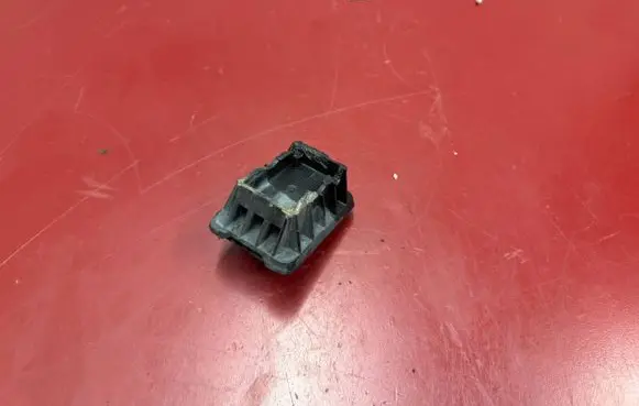 BMW X1 F48 F49 Jacking socket point 7123311 51717123311