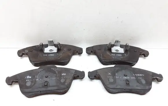Volvo V60 Brake pads (front) 