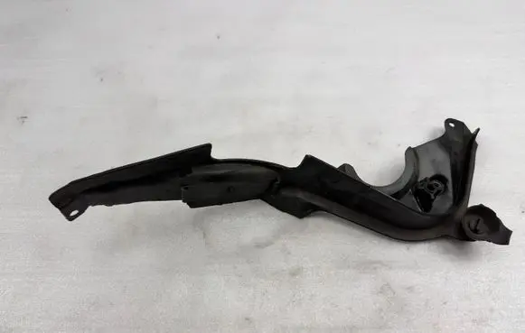 Mercedes-Benz S W222 Other engine bay part A2226203500