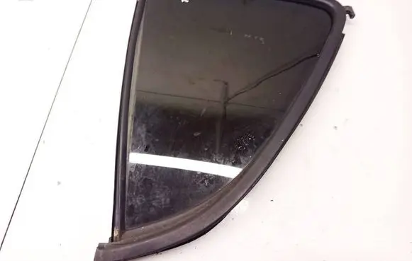 Opel Agila B Rear vent window glass 43R004337