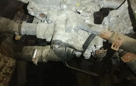 Nissan Almera N16 Engine coolant pipe/hose