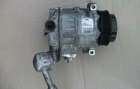 Mercedes-Benz E C207 W207 Air conditioning (A/C) compressor (pump) A0032304811