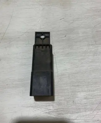 Volkswagen PASSAT B6 Glow plug pre-heat relay 038907281D 51299023 166406