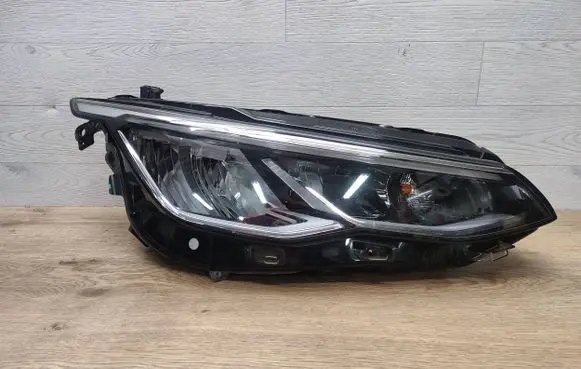 Volkswagen Golf VIII Headlight/headlamp 5H1941006B