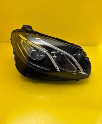 Mercedes-Benz E W213 Headlight/headlamp A2139068808