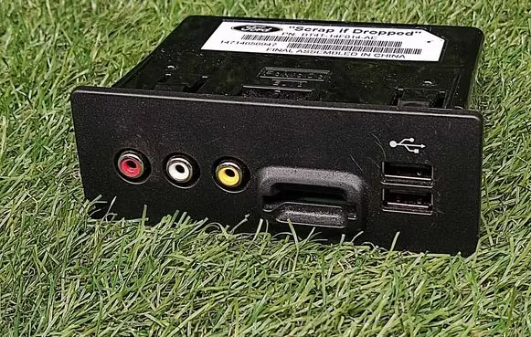 Ford Escape III USB socket connector BT4T14F014AE 14714656947