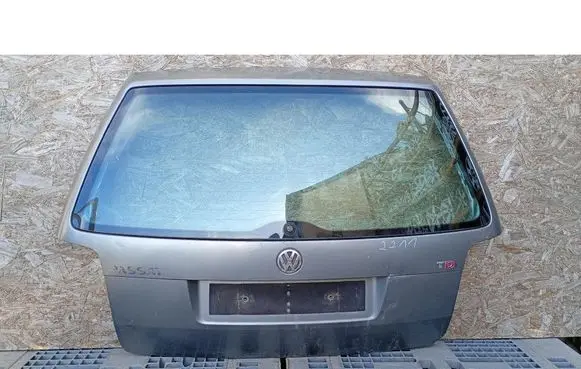 Volkswagen PASSAT B5.5 Front vent window/glass (coupe) 