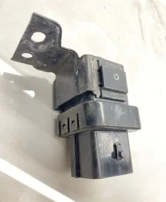 Hyundai Santa Fe Glow plug pre-heat relay 368302F310 R41GQB53