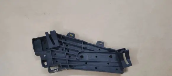 Infiniti M Headlight/headlamp mounting bracket 62564-1MAOA
