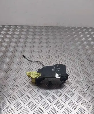 BMW X6 E71 Front door lock A053702