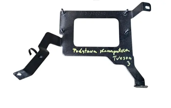 Hyundai Tucson TL Engine control unit holder 9101320040