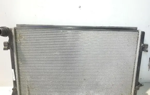 Audi A3 S3 8P Coolant radiator 1K0121251F