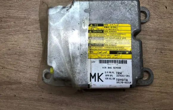 Toyota Avensis T250 Airbag control unit/module 227631101 8917005310