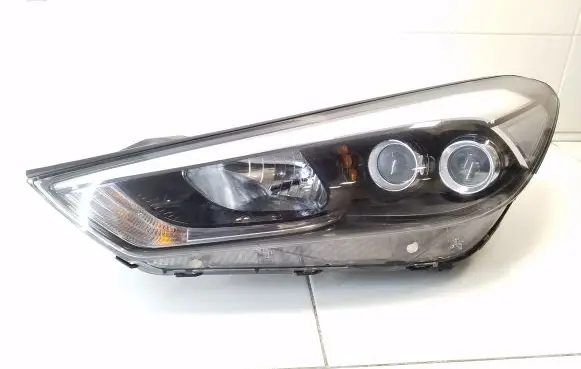 Hyundai Tucson TL Headlight/headlamp 92101D7200