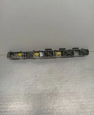 Rear bumper mounting bracket