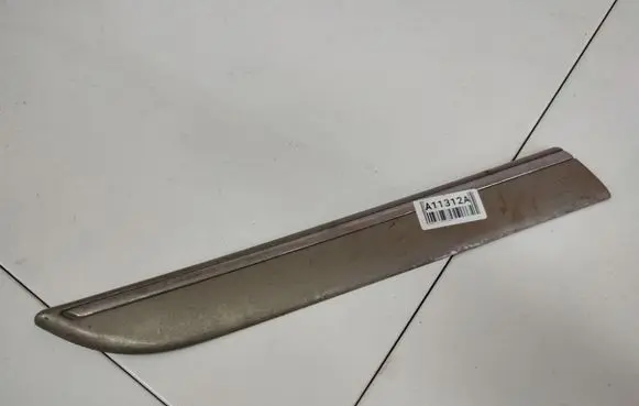 Mercedes-Benz A W169 Front door trim (molding) A1696901062