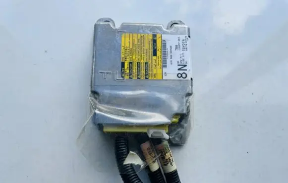 Toyota Corolla Verso AR10 Airbag control unit/module 216877103 216877-103