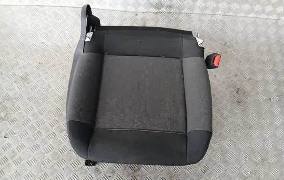 Citroen C3 Aircross Seat adjustment handle 