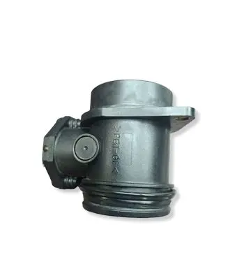 Volkswagen PASSAT B5 Mass air flow meter 0280217117 037906461C