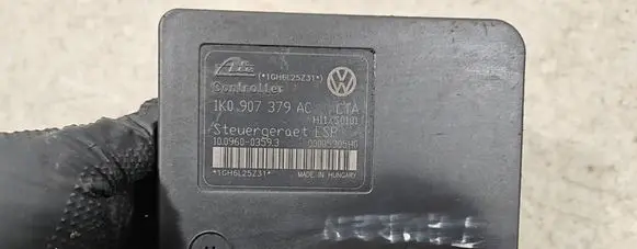 Volkswagen Touran I ABS Pump 1K0907379AC 10096003593 00005305H0