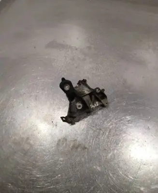 Ford Galaxy Engine mounting bracket 9656392880