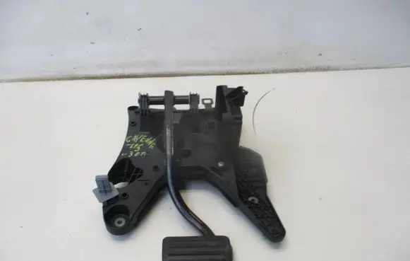 Porsche Cayenne (92A) Brake pedal