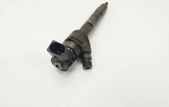 BMW 3 F30 F35 F31 Fuel injector 0445110382 7810702