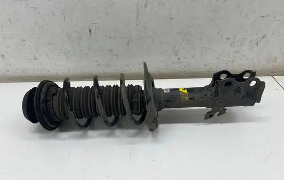 Toyota Yaris XP210 Front shock absorber/damper 48510K0090