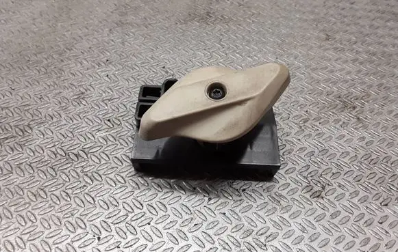 Volvo V60 Engine bonnet (hood) release handle 31297825