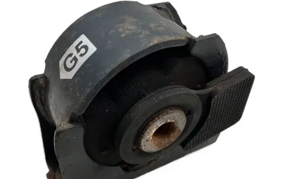 Toyota Avensis T270 Engine mount vacuum valve 