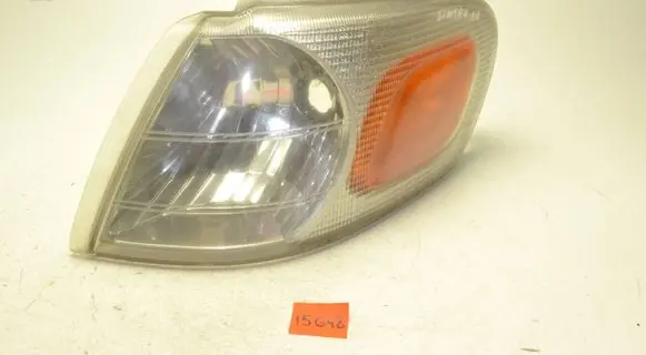 Opel Sintra Front indicator light 16521703