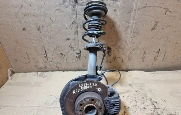 BMW 5 E60 E61 Front wheel hub spindle knuckle 6764457
